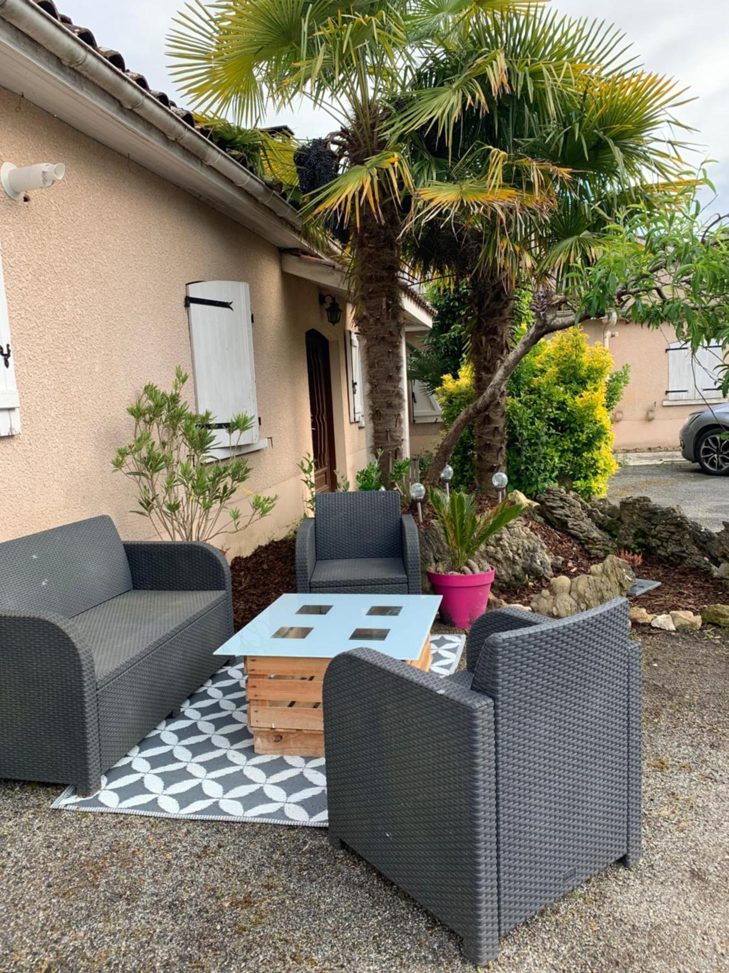 Petite Maison Dans Un Village Du Gers Sabazan Luaran gambar